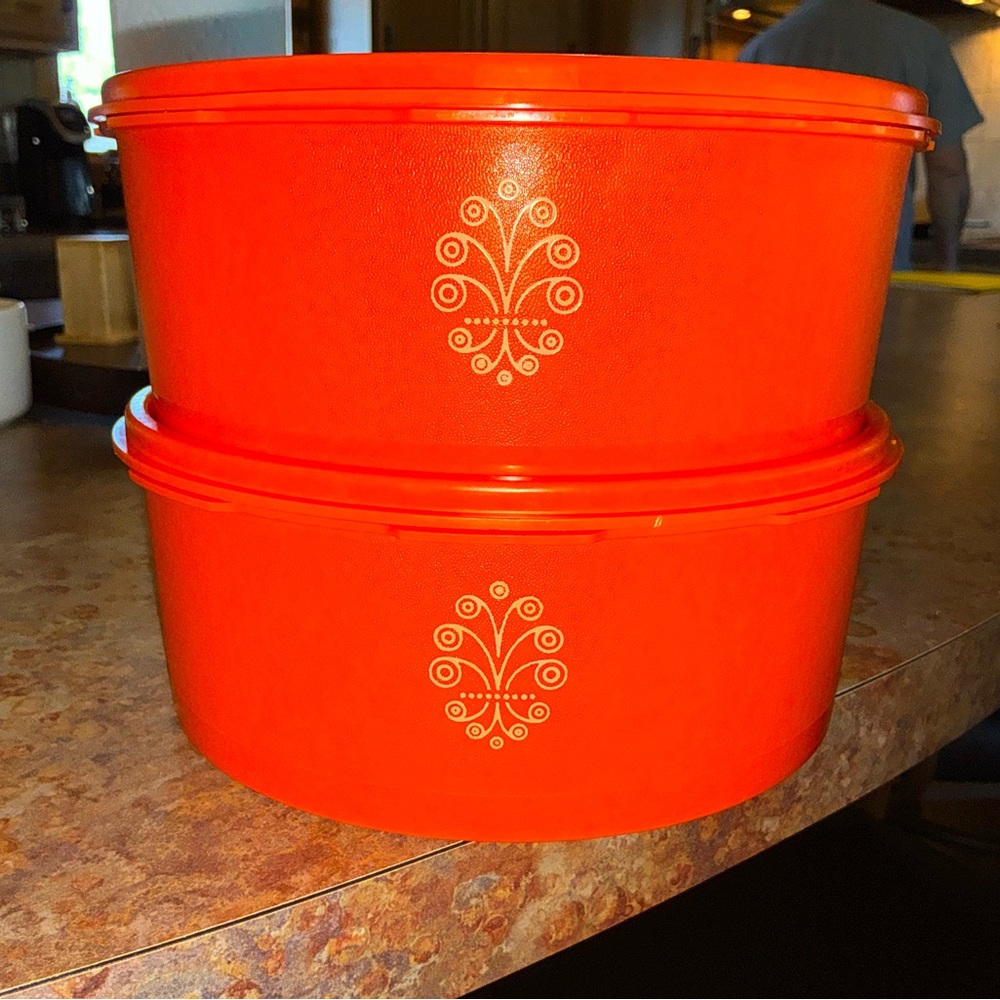 COPY - VINTAGE TUPPERWARE LOT OF 2 ORANGE #1204 CANISTERS W/LIDS